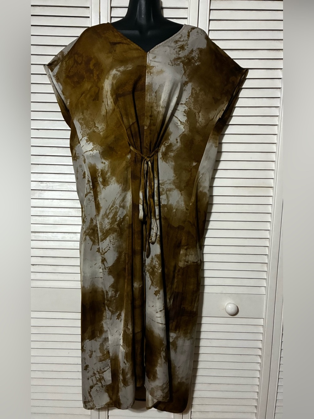 Grade and Gather SM Brown Tie-Front Maxi Dress with V-Neck